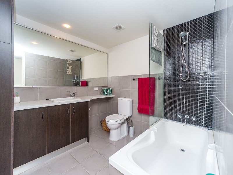 10/22 Oleander Avenue, Biggera Waters QLD 4216