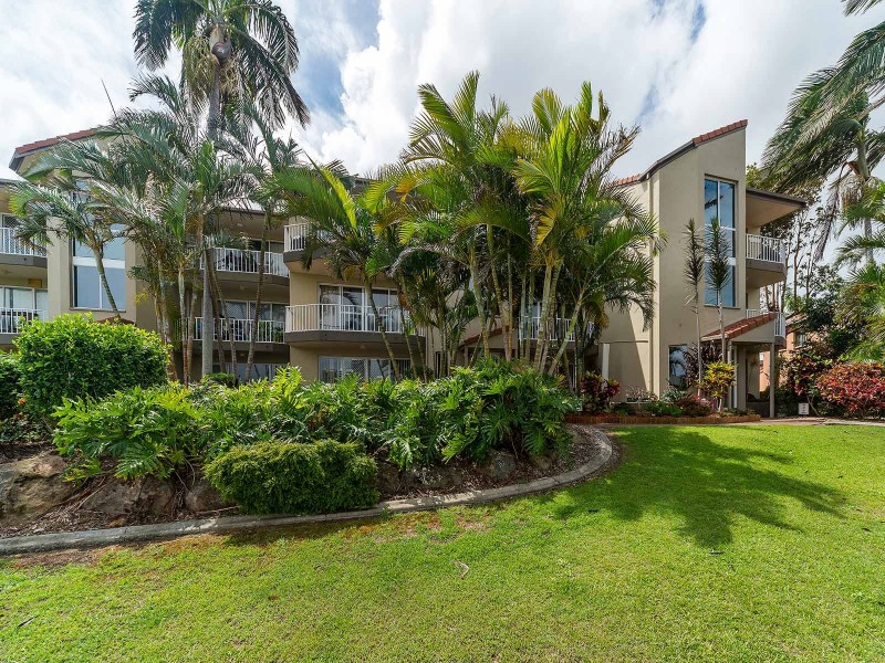 18/22 Jennifer Avenue, Runaway Bay QLD 4216