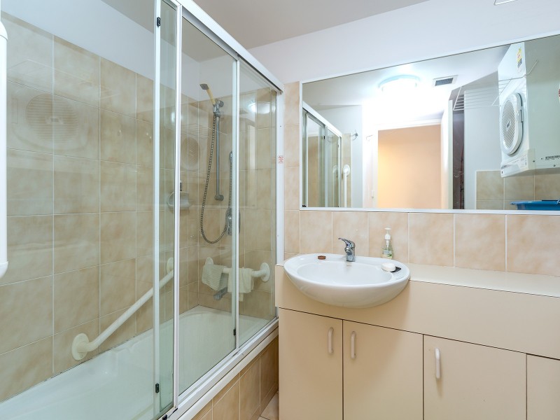 18/22 Jennifer Avenue, Runaway Bay QLD 4216