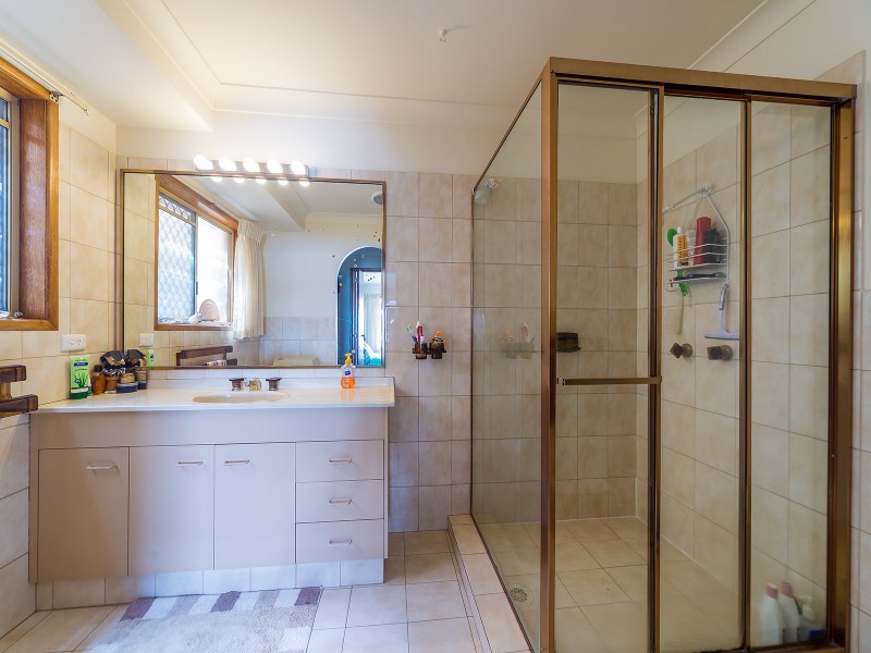 86 Lae Drive, Runaway Bay QLD 4216