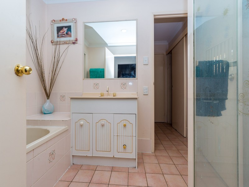 11 Leonardo Circuit, Coombabah QLD 4216
