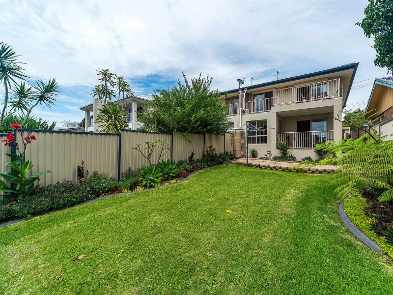 2/15 Ashbourne Terrace, Biggera Waters QLD 4216