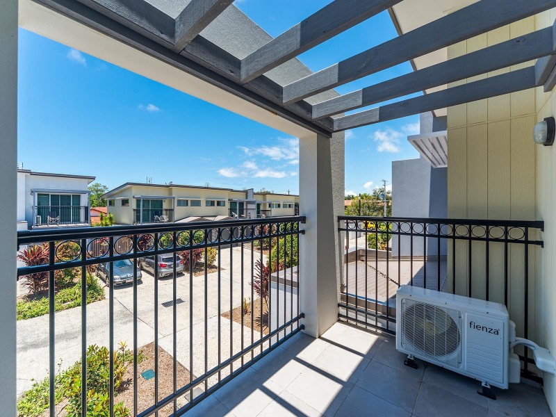 21/177181 Central Street, Labrador QLD 4215 Hillsea Runaway Bay Sold