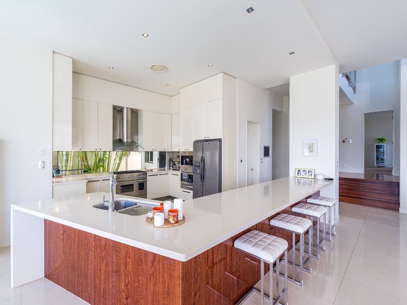 64 The Sovereign Mile, Paradise Point QLD 4216