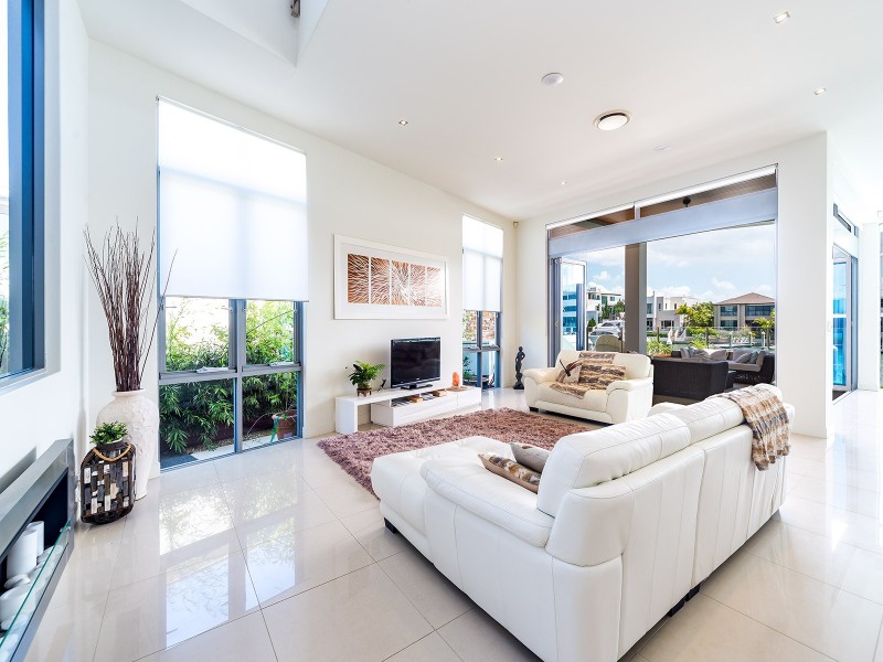 64 The Sovereign Mile, Paradise Point QLD 4216