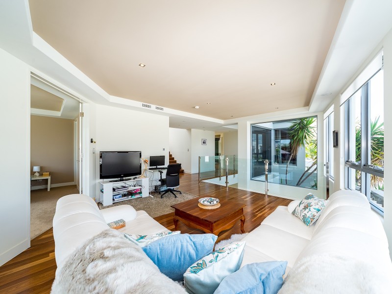 64 The Sovereign Mile, Paradise Point QLD 4216