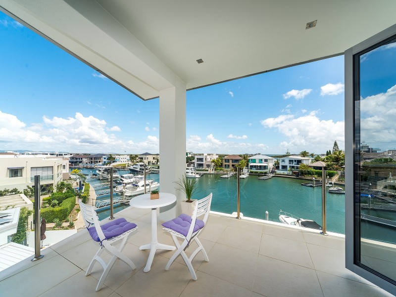 64 The Sovereign Mile, Paradise Point QLD 4216