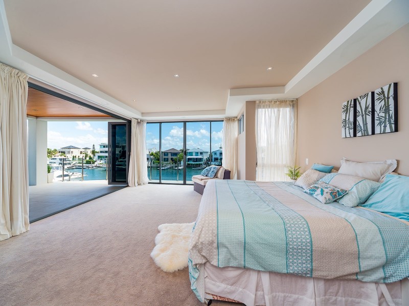 64 The Sovereign Mile, Paradise Point QLD 4216