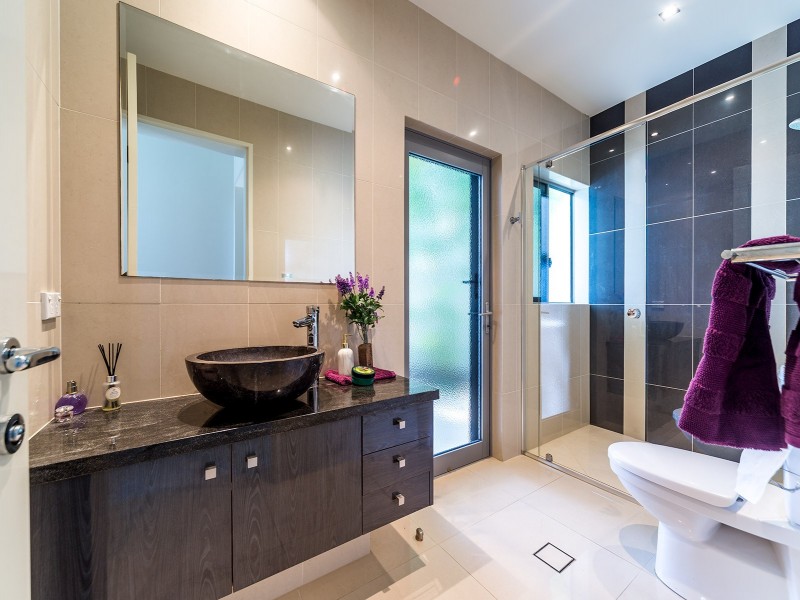 64 The Sovereign Mile, Paradise Point QLD 4216