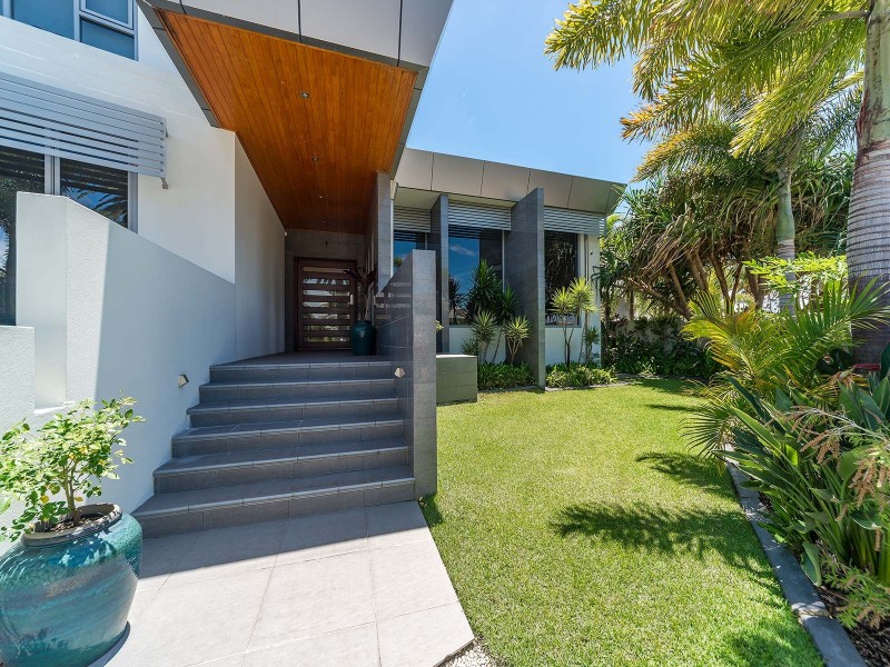 64 The Sovereign Mile, Paradise Point QLD 4216