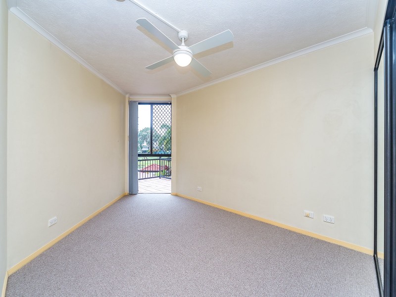 16/10 Bath Street, Labrador QLD 4215