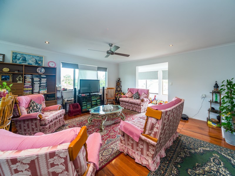 26 Morala Avenue, Runaway Bay QLD 4216