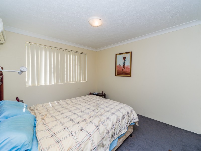 2/53 Bayview Street, Runaway Bay QLD 4216