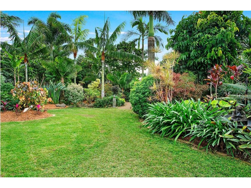 9 Pimaga Place, Runaway Bay QLD 4216