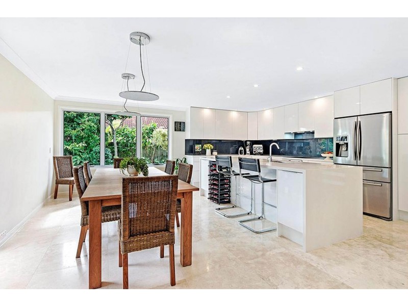 9 Pimaga Place, Runaway Bay QLD 4216