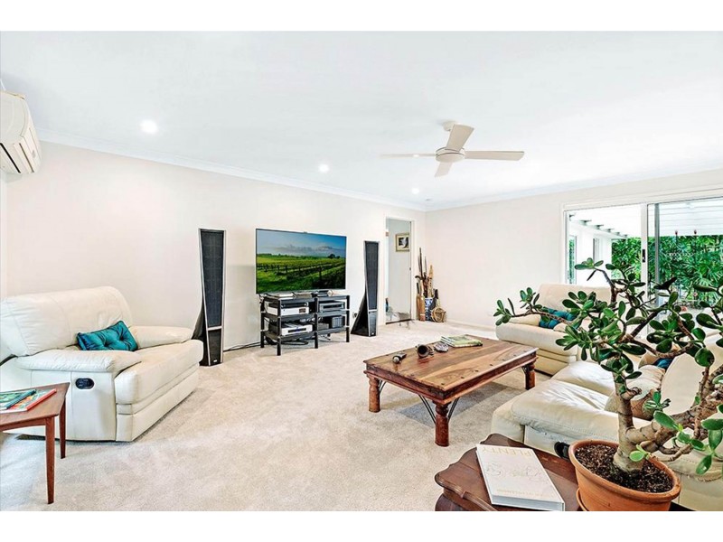 9 Pimaga Place, Runaway Bay QLD 4216