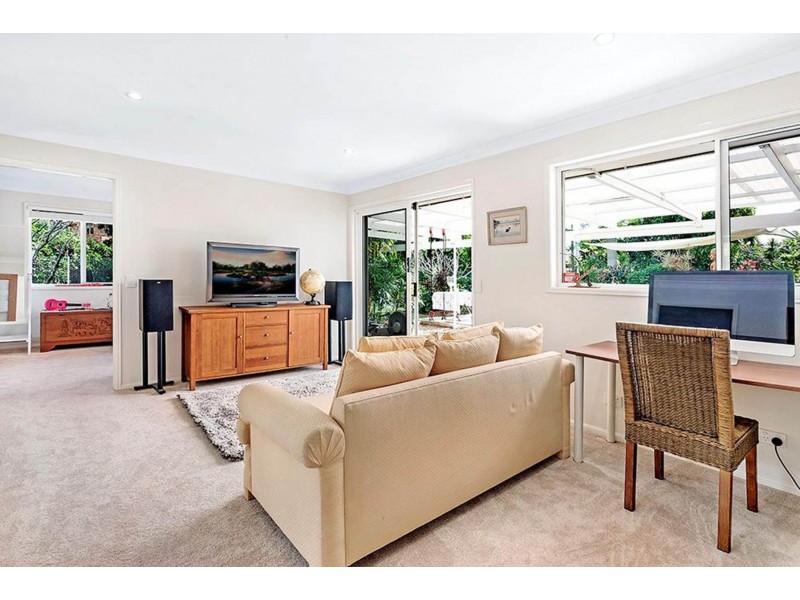 9 Pimaga Place, Runaway Bay QLD 4216