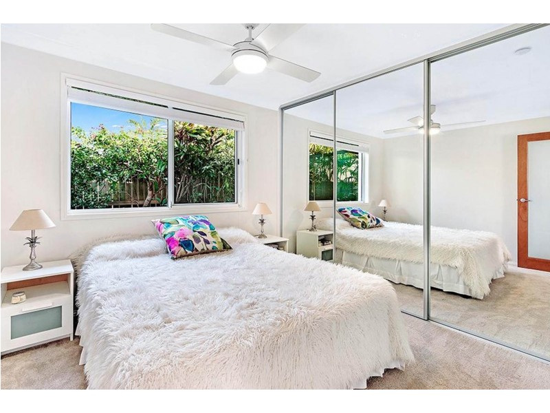9 Pimaga Place, Runaway Bay QLD 4216