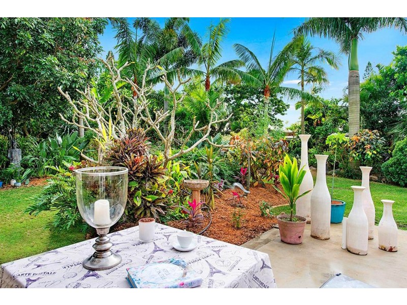 9 Pimaga Place, Runaway Bay QLD 4216