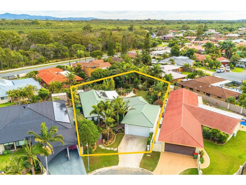 9 Pimaga Place, Runaway Bay QLD 4216