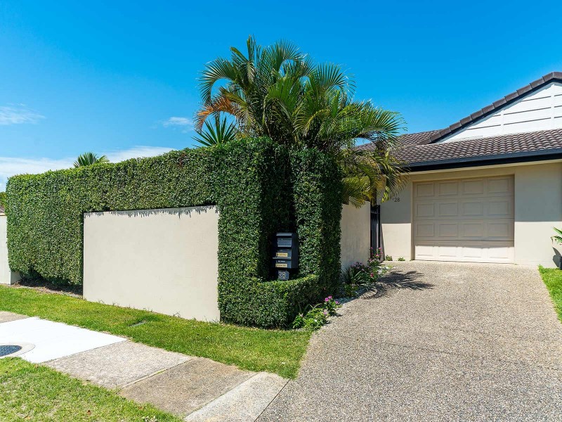 1/28 Hollywell Road, Biggera Waters QLD 4216