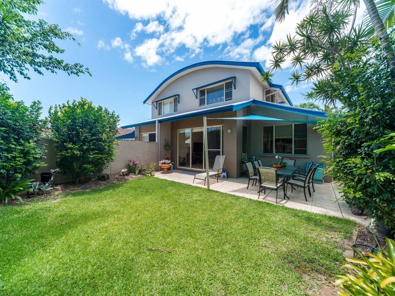 1/21 Runaway Bay Avenue, Runaway Bay QLD 4216