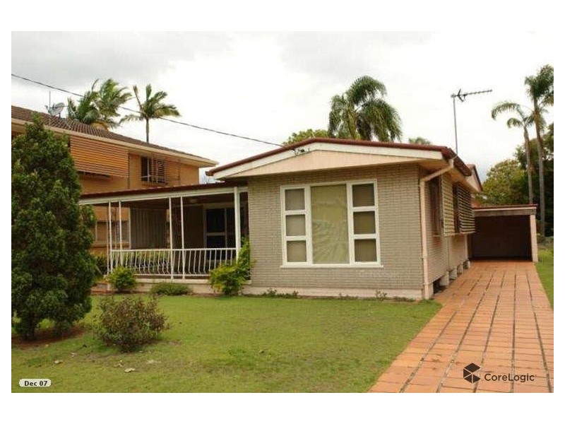 6 Falkinder Avenue, Paradise Point QLD 4216