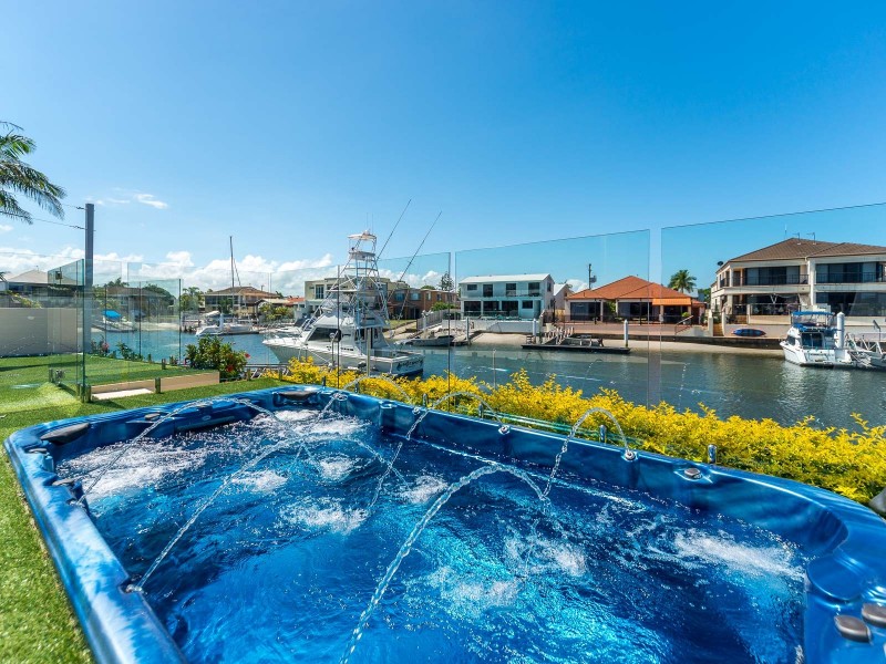 5A Huon Crescent, Runaway Bay QLD 4216