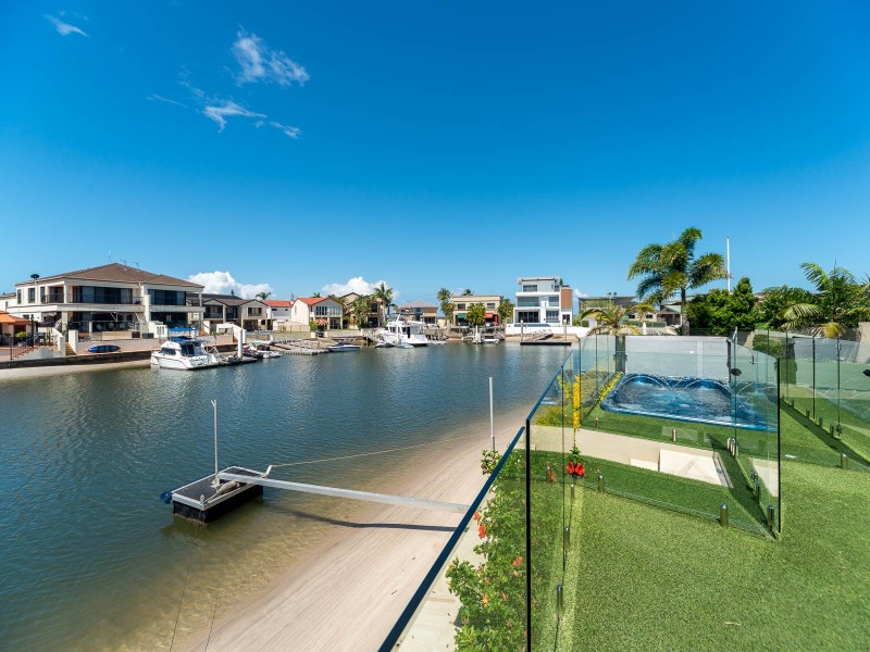 5A Huon Crescent, Runaway Bay QLD 4216
