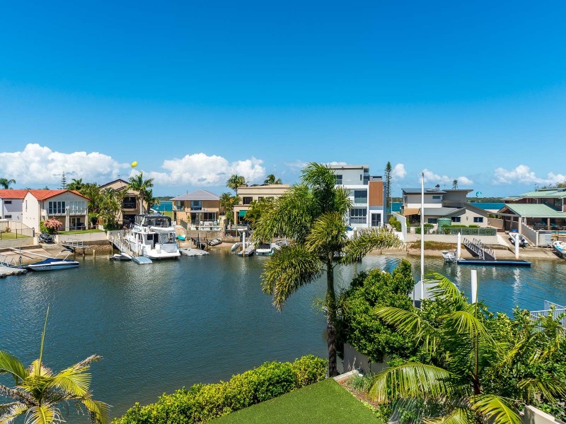 5A Huon Crescent, Runaway Bay QLD 4216