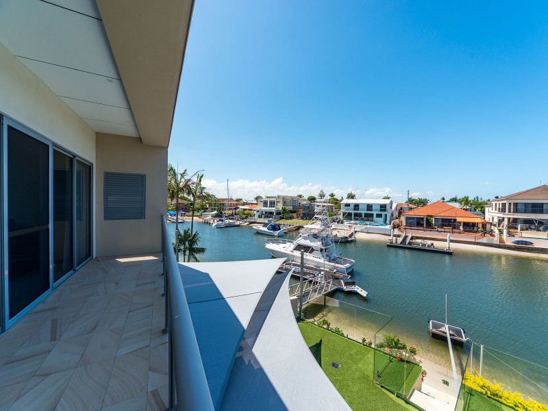 5A Huon Crescent, Runaway Bay QLD 4216