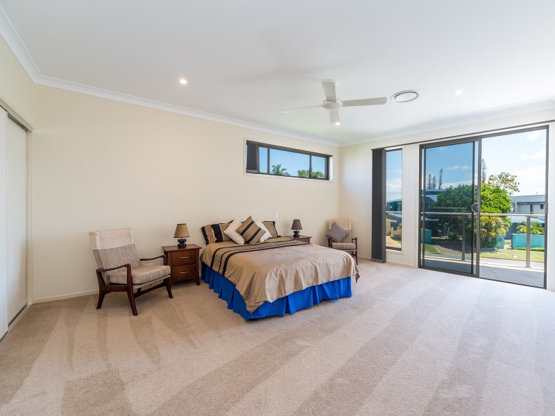 5A Huon Crescent, Runaway Bay QLD 4216