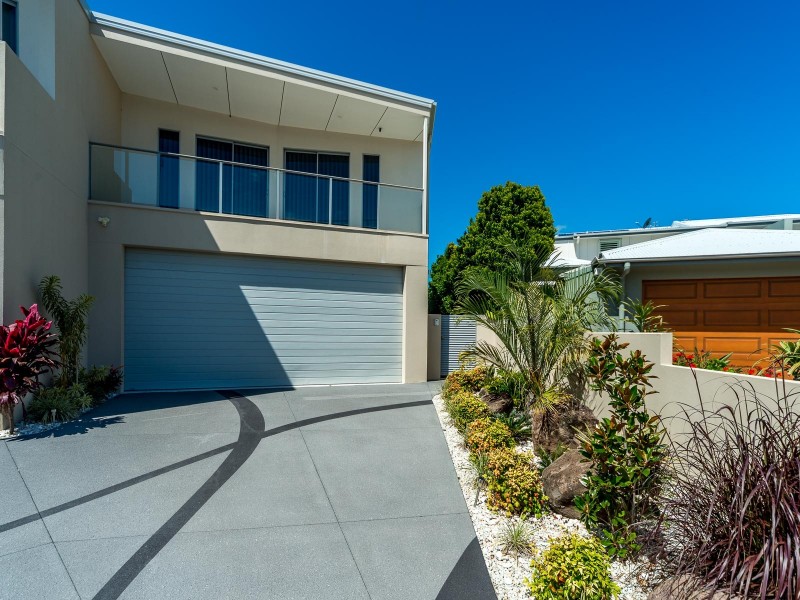 5A Huon Crescent, Runaway Bay QLD 4216