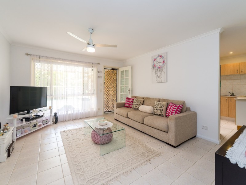 1/6 Illusion Court, Oxenford QLD 4210