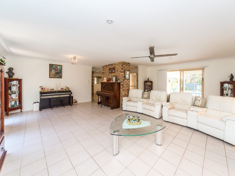 40 Limetree Parade, Runaway Bay QLD 4216