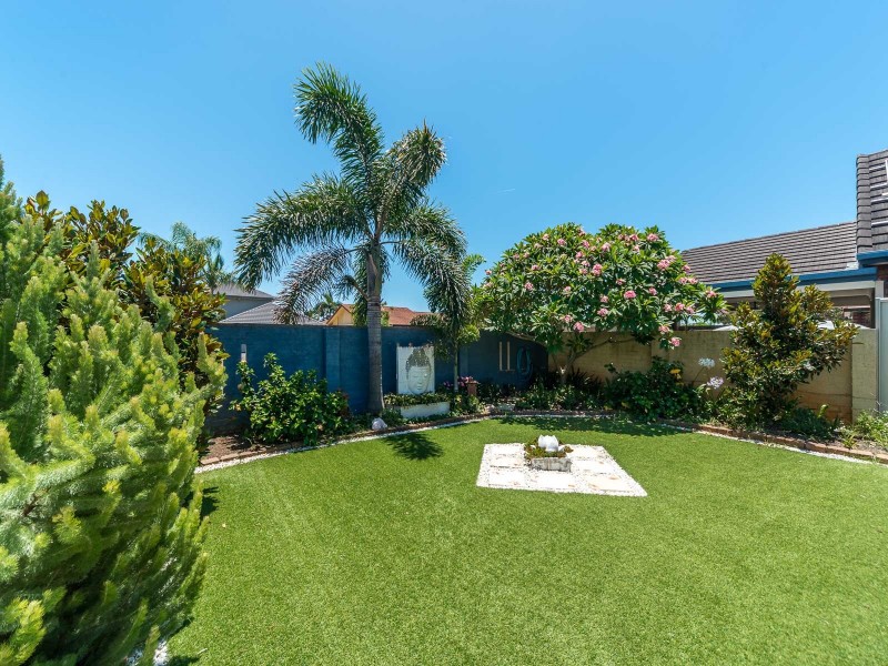 40 Limetree Parade, Runaway Bay QLD 4216