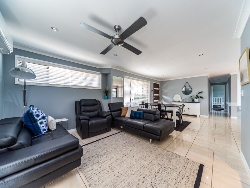 1 Mulkarra Street, Biggera Waters QLD 4216