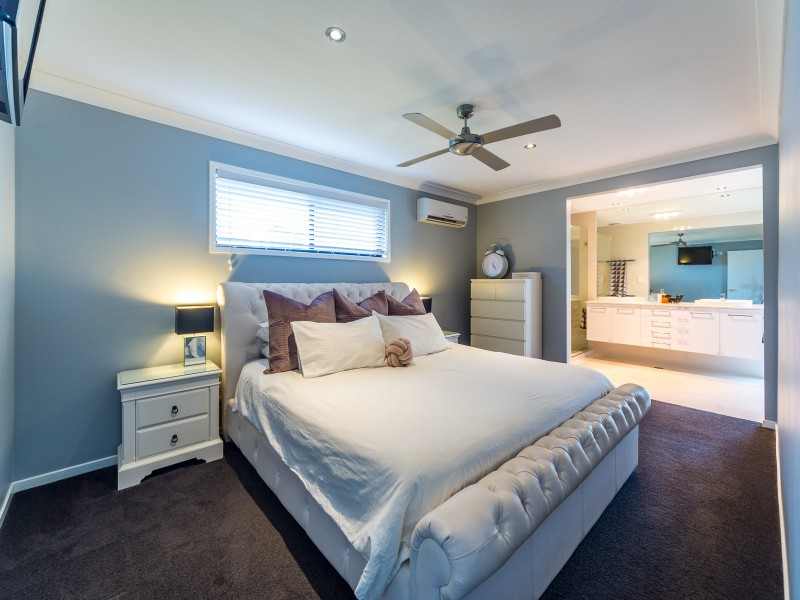 1 Mulkarra Street, Biggera Waters QLD 4216