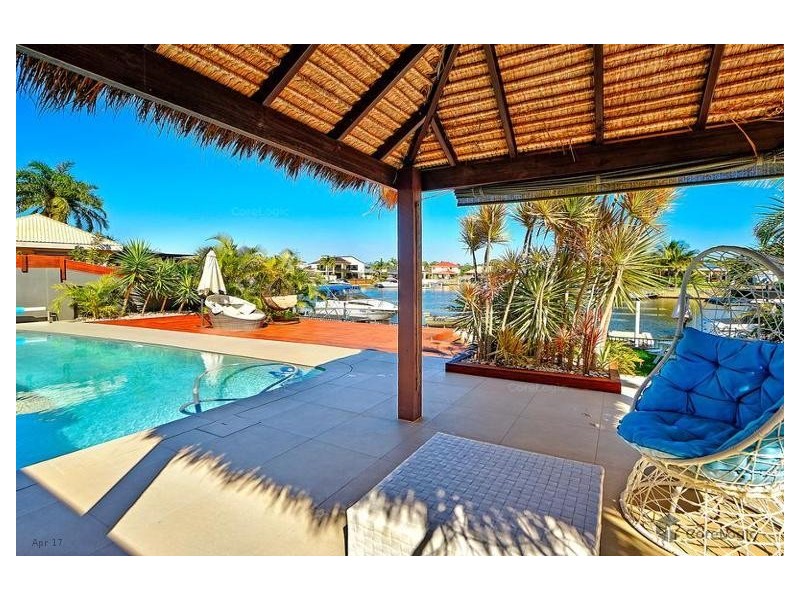 112 Pebble Beach Drive, Runaway Bay QLD 4216