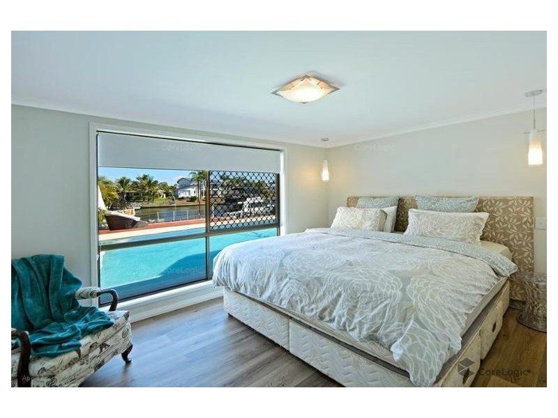 112 Pebble Beach Drive, Runaway Bay QLD 4216