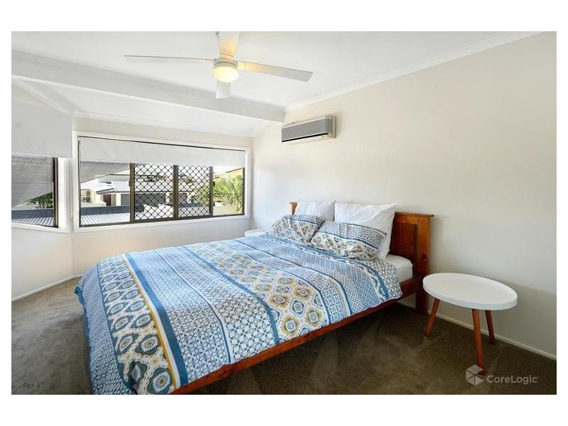 112 Pebble Beach Drive, Runaway Bay QLD 4216