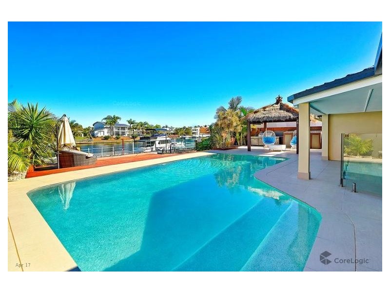112 Pebble Beach Drive, Runaway Bay QLD 4216