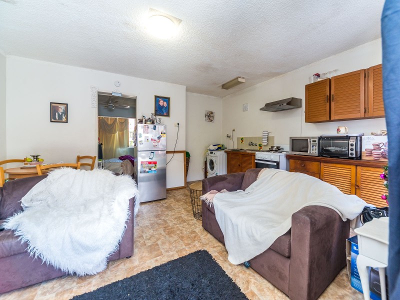 3/37 Middle Street, Labrador QLD 4215