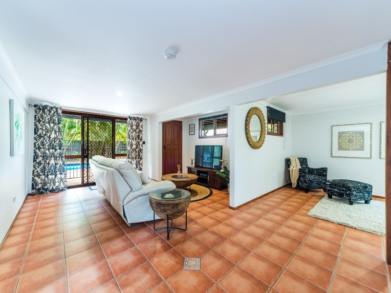 112 Sheehan Avenue, Hope Island QLD 4212