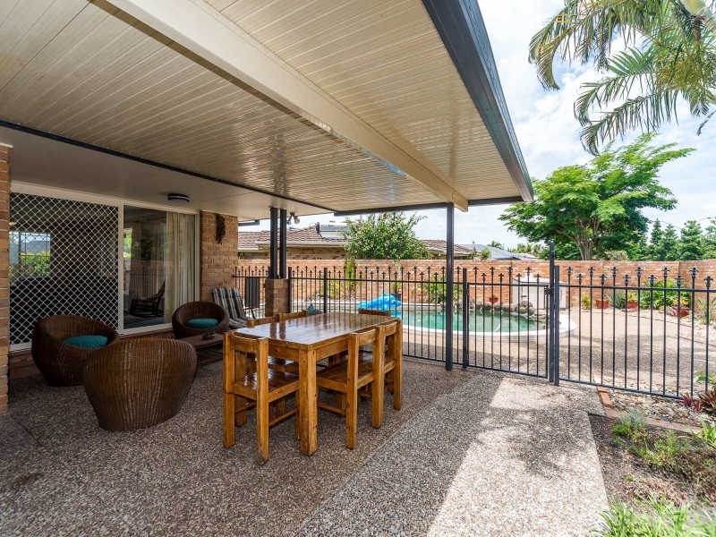 3 Greenwich Court, Runaway Bay QLD 4216