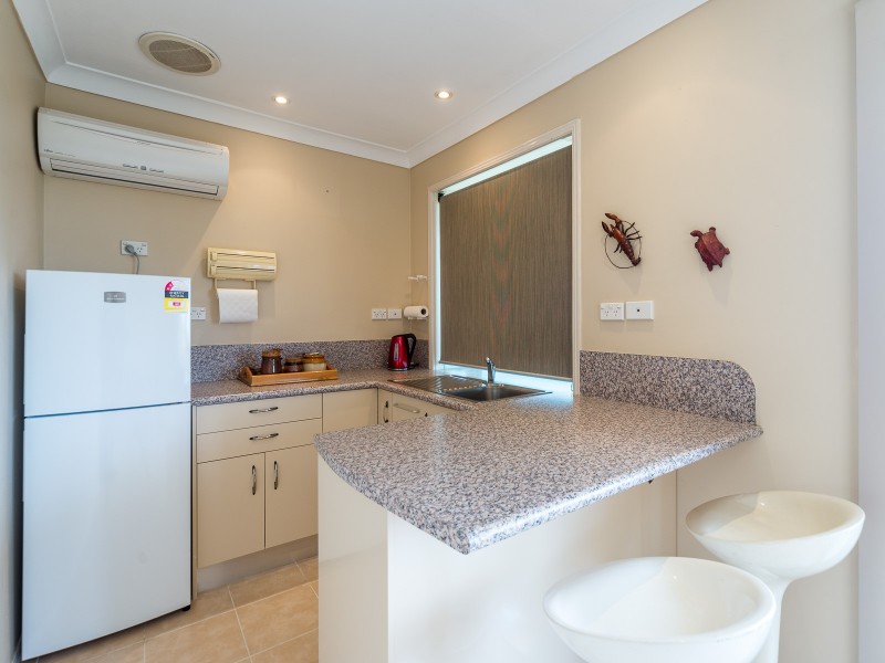 3 Greenwich Court, Runaway Bay QLD 4216