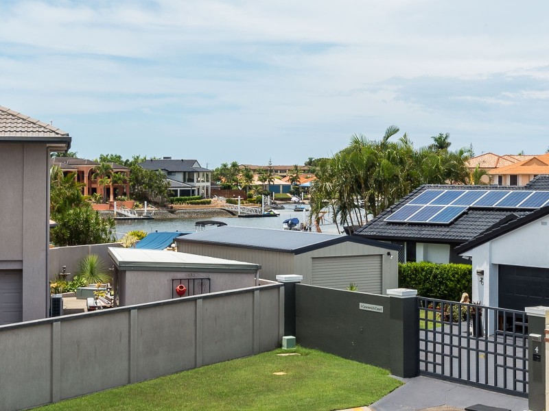 3 Greenwich Court, Runaway Bay QLD 4216