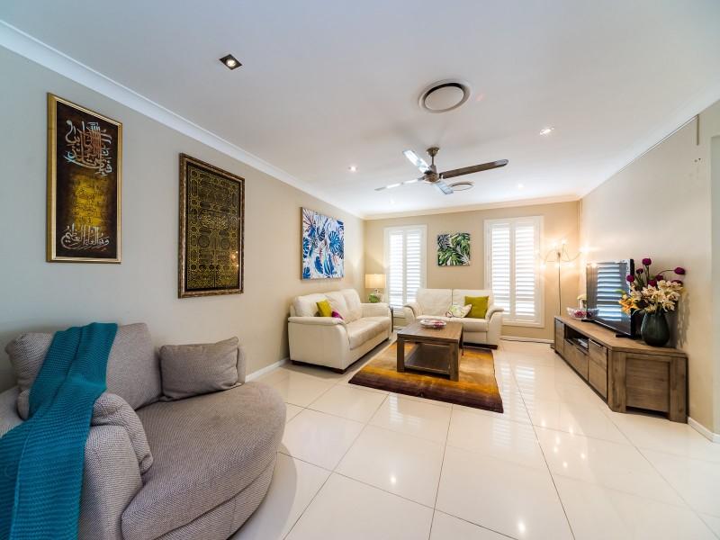 92 Compass Drive, Biggera Waters QLD 4216