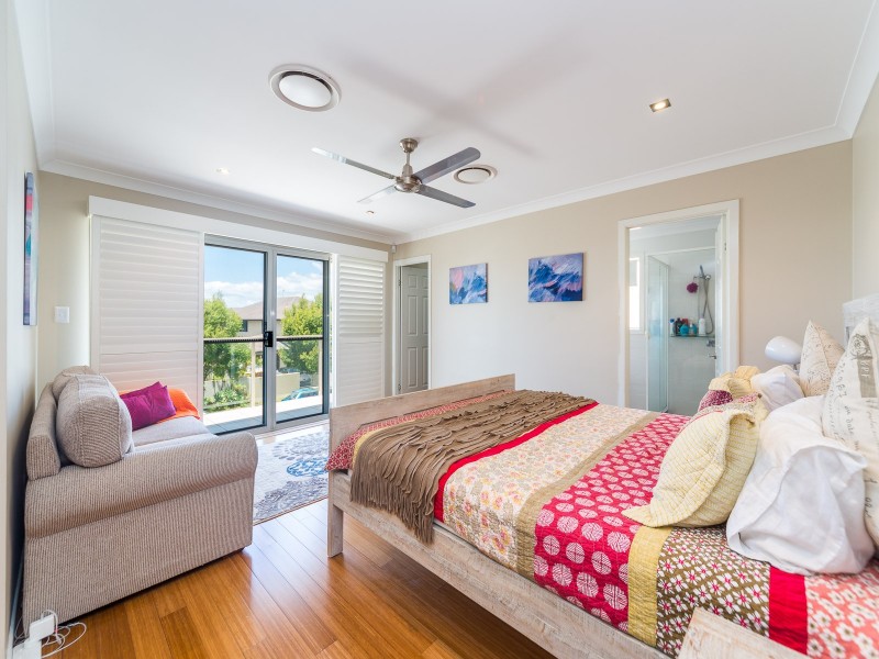 92 Compass Drive, Biggera Waters QLD 4216