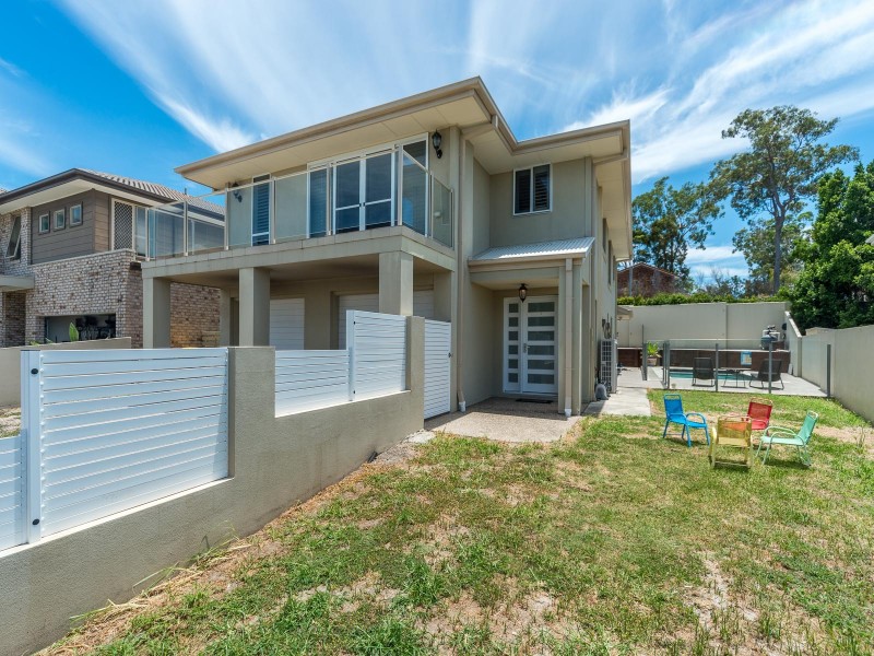 92 Compass Drive, Biggera Waters QLD 4216